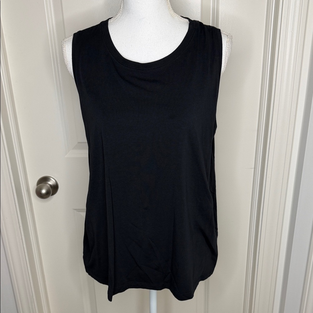 Classic Black Sleeveless Tank Top